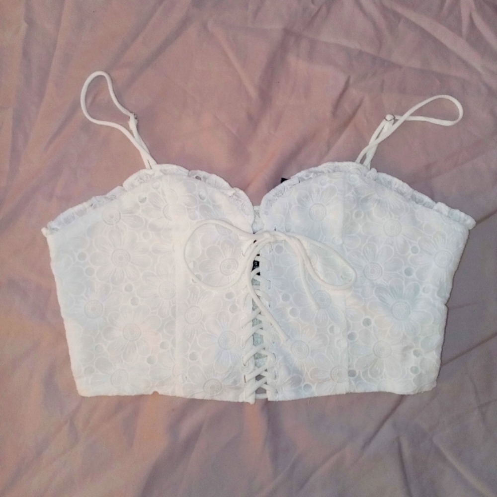 NWT Flower Crop Bralette Top - Size Medium